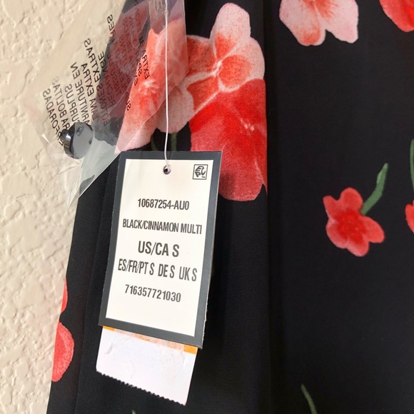 NWT! Nine West Keyhole Floral Sleeveless Blouse Small - Picture 5 of 6